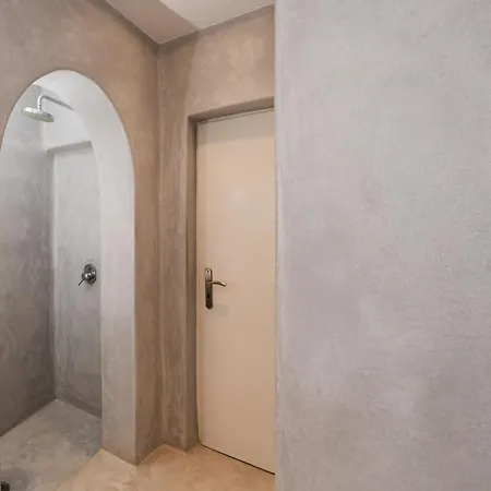 Flisvos * Naxos City