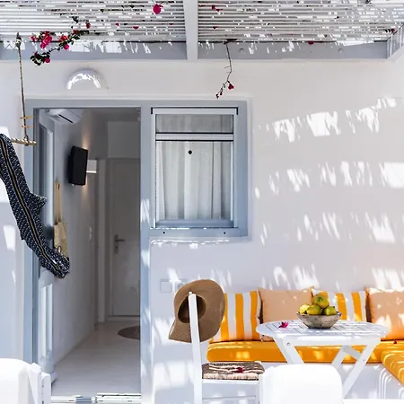 Flisvos * Naxos City