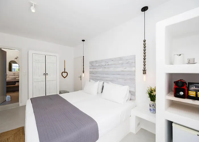 דירה Flisvos Naxos City