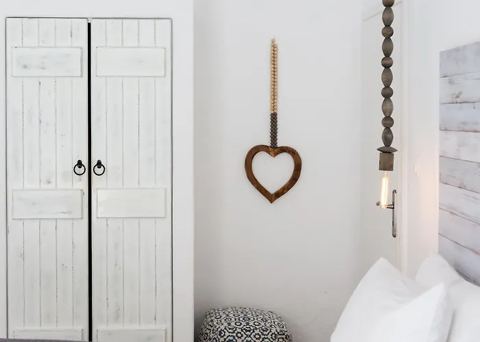 Flisvos * Naxos City